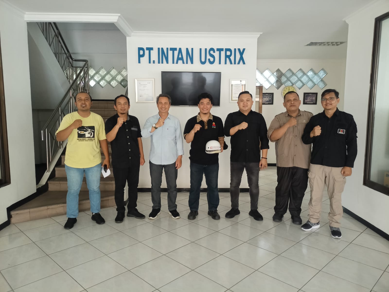 Pastikan Logistik Pemilu 2024 Sesuai Ketentuan Bawaslu Kalteng Datangi Penyedia