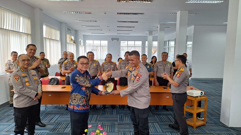 Bawaslu Kalteng Sambut Kunjungan Peserta Didik Sespimti Polri