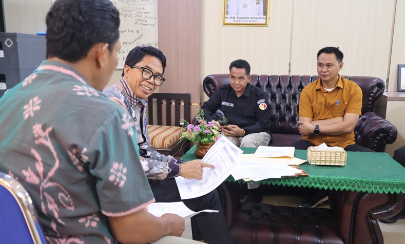 Awasi Kesesuaian Syarat Adminitrasi, Bawaslu Kalteng Ke Kabupaten Tanah Bumbu