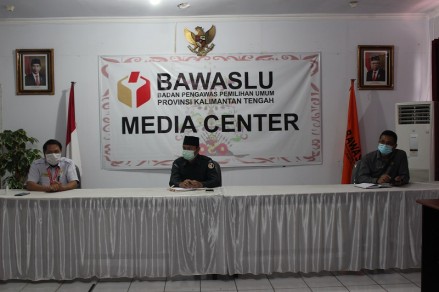 FISIP UPR Jalin Kerjasama Dengan Bawaslu Kalteng