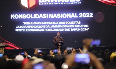 Hadiri Konsolnas Bawaslu, Jokowi: Bawaslu Harus Kerja Keras Awasi DPT