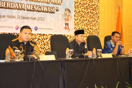 Perempuan Berdaya Mengawasi 