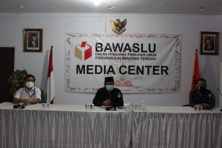 Lakukan Kerjasama, UNKRIP Kunjungi Bawaslu Kalteng