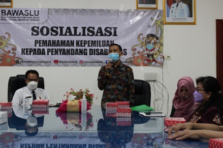 Inginkan Peran Aktif LKS Binaan Dinsos Bawaslu Kalteng Gelar Sosialisasi