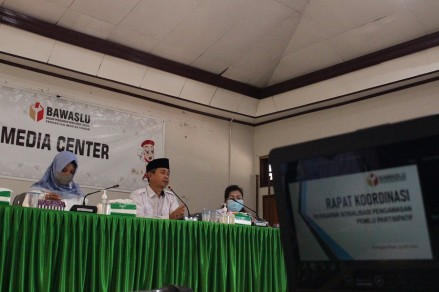 Pentingnya Pengawasan Partisipatif Bagi Bawaslu Kalteng dan Jajaran Kabupaten Kota