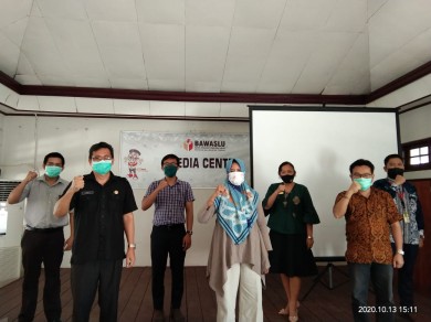 Bawaslu Kalteng Bahas Bersama MoU Membangun Kerja Sama dengan Perguruan Tinggi