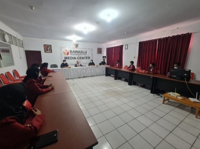 Anak Muda Menjadi Pengawas Partisipatif Bawaslu Kalteng Terima 8 Mahasiswa FISIP UMP