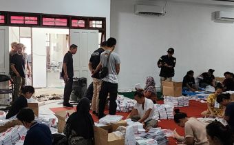 Logistik Pemilu 2024 Harus Berjalan Sesuai Aturan, Bawaslu Kalteng Kerahkan Tim Monitoring.
