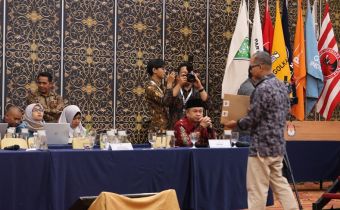 Pengawasan Melekat pada Rapat Pleno Terbuka Rekapitulasi Hasil Penghitungan Perolehan Suara di Tingkat Provinsi