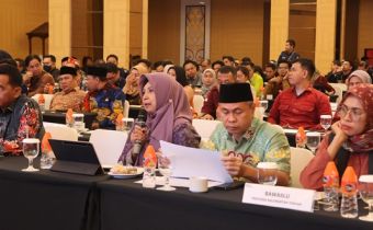 Bawaslu Kalteng Awasi Rapat Pleno Rekapitulasi DPS oleh KPU