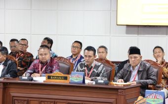 Sidang Pendahuluan dalam Kasus Permohonan Paslon Gubernur Kalimantan Tengah