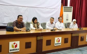 Bekerjasama Dengan Rasa Kekeluargaan Akan Memberikan Hasil Yang Terbaik Untuk Lembaga