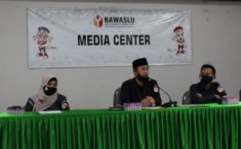 Bawaslu Kalteng Melakukan Rapat Koordinasi Bersama Partai Politik Dan Liaison Officer Dari Bakal Pasangan Calon