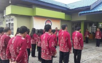 BAWASLU PROVINSI KALIMANTAN TENGAH MENGGELAR UPACARA PERINGATAN HARI LAHIR PANCASILA (1 JUNI 1945 - 1 JUNI 2017)