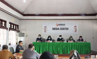 Awali Rapat Tahun 2022 Bawaslu Kalteng Siap Kelola Anggaran Efektif dan Efesien