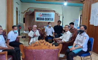 Tim Fasilitasi Bawaslu Kalteng ke Bawaslu Kapuas