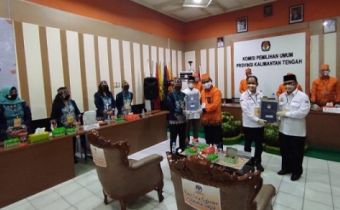 Pengawasan Bawaslu Kalteng Hari Kedua Pendaftaran Pasangan Calon