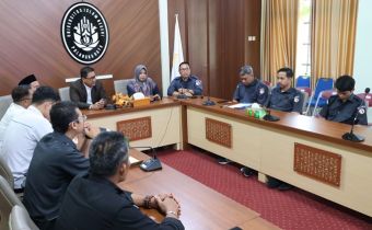 Anggota Bawaslu Kalteng Siti Wahidah dan Benny Setia lakukan audiensi bersama UIN Palangka Raya dalam rangka pembahasan MoU antara Bawaslu Kalteng dan UIN Palangka Raya, Senin (23/2/2026).