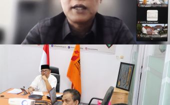 Kepala Sekretariat Bawaslu Kalteng Karnalis Kamaruddin hadiri rapat secara daring, Palangka Raya, Jumat (20/2/2026).