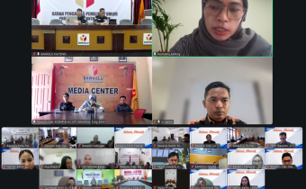 Tangkapan layar secara daring, Anggota Bawaslu Kalteng Siti Wahidah, Nurhalina dan Benny Setia dalam program SELASA HARATI Seri 5, Selasa (14/4/2026).