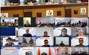 Tangkapan layar secara luring dan daring, program SELASA HARATI Seri 6 Bawaslu Kalteng, Selasa (5/5/2026).